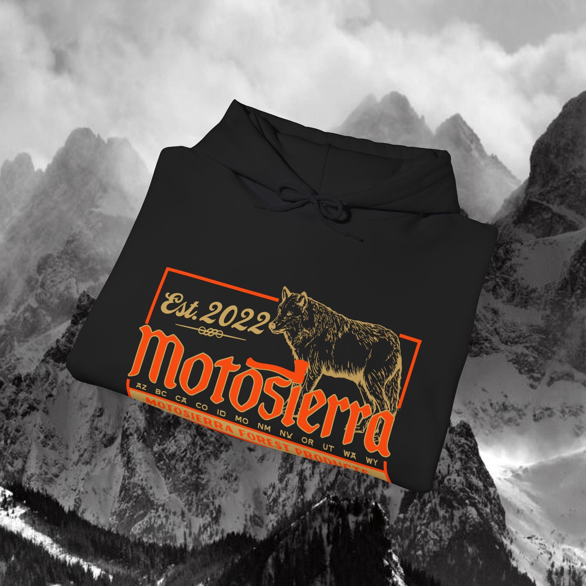 Wolf Heavy Blend Hoodie