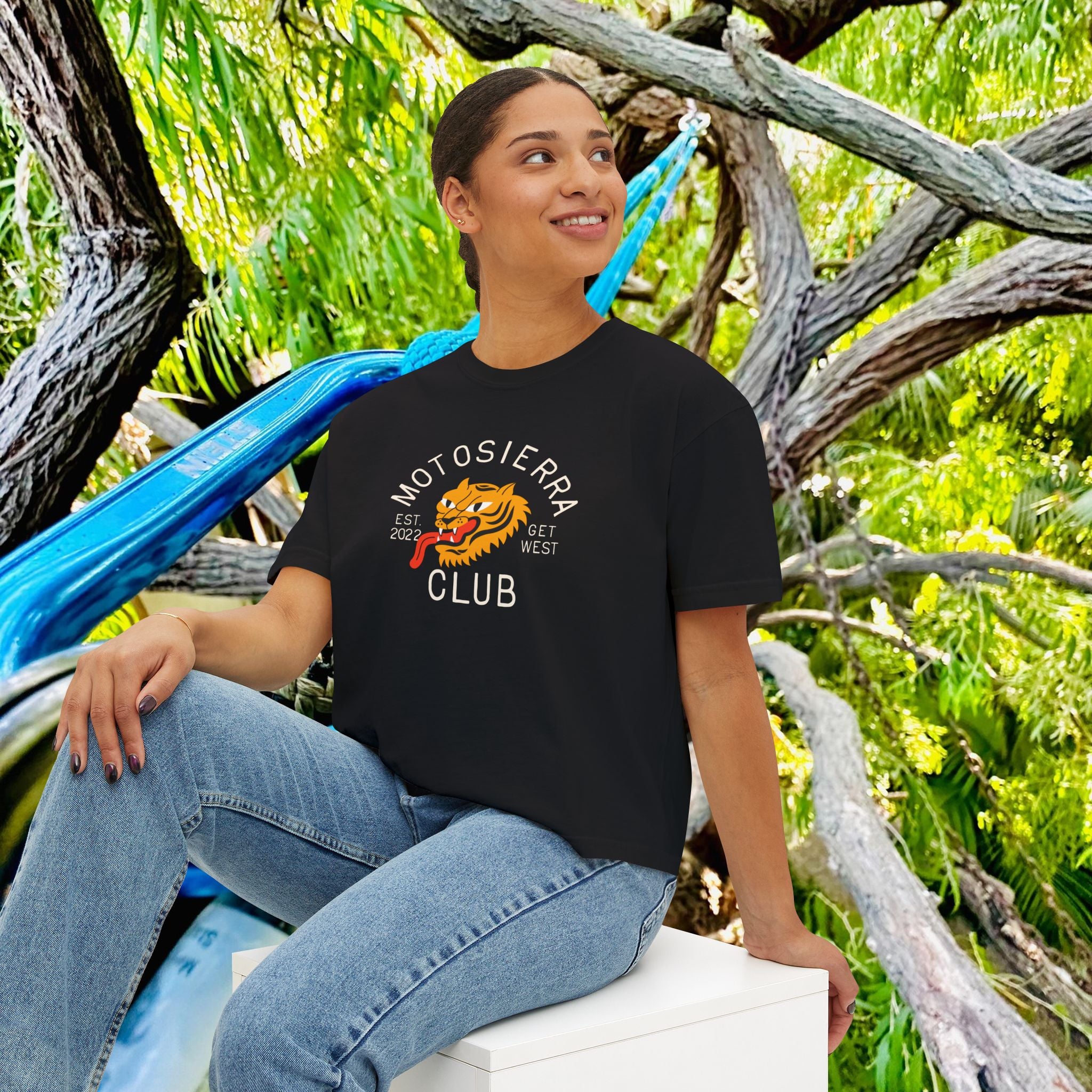 Valdivostok Women's Boxy Tee