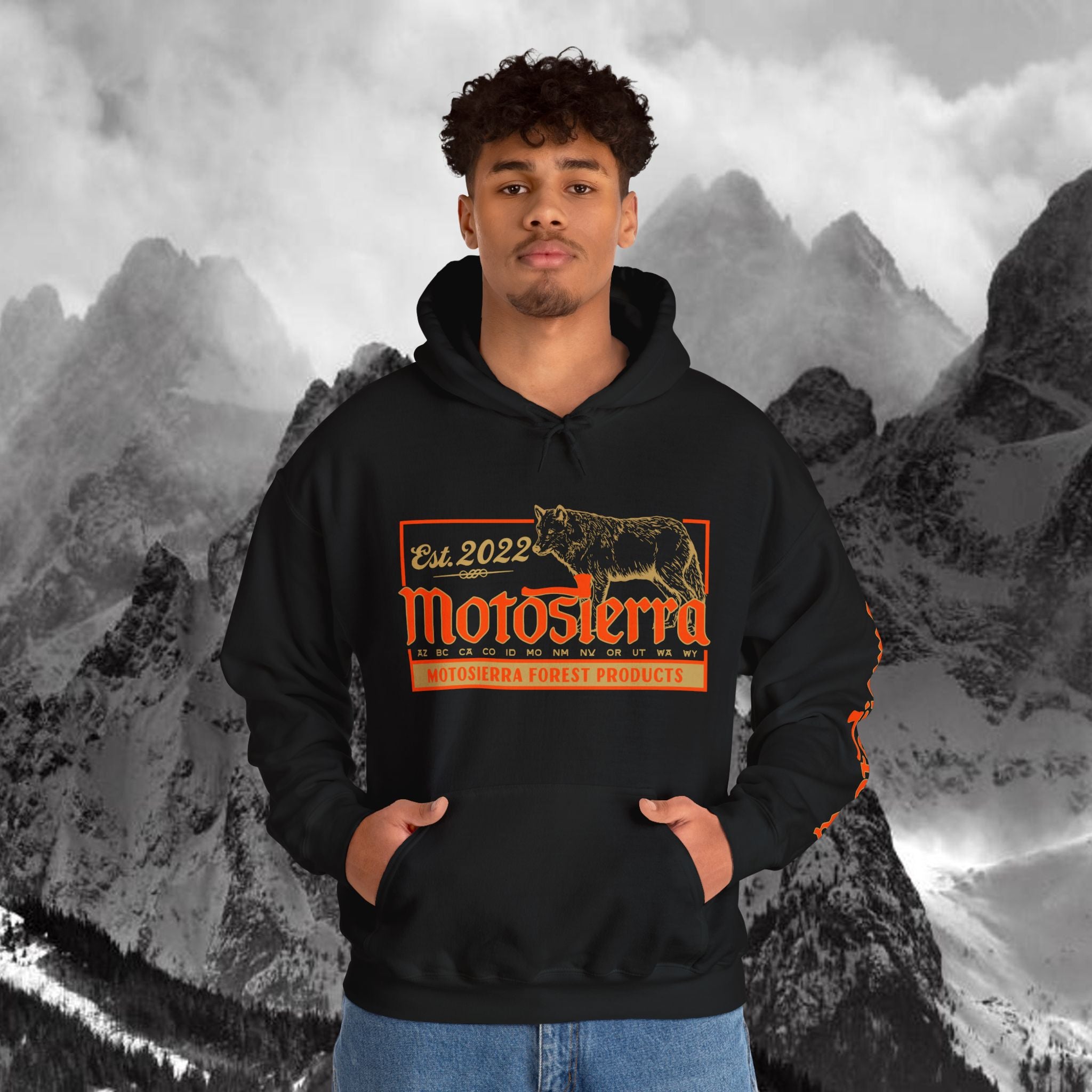 Wolf Heavy Blend Hoodie