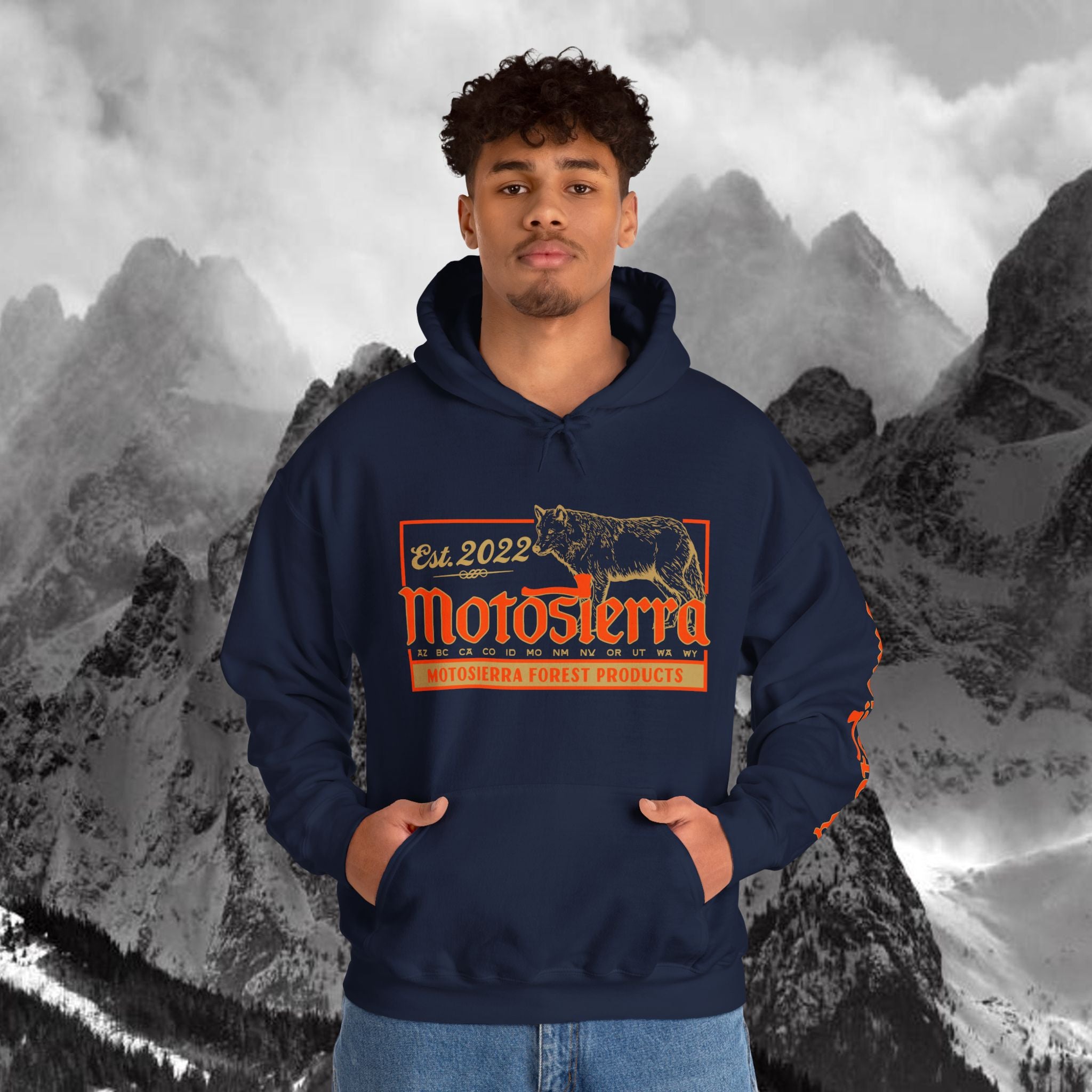 Wolf Heavy Blend Hoodie