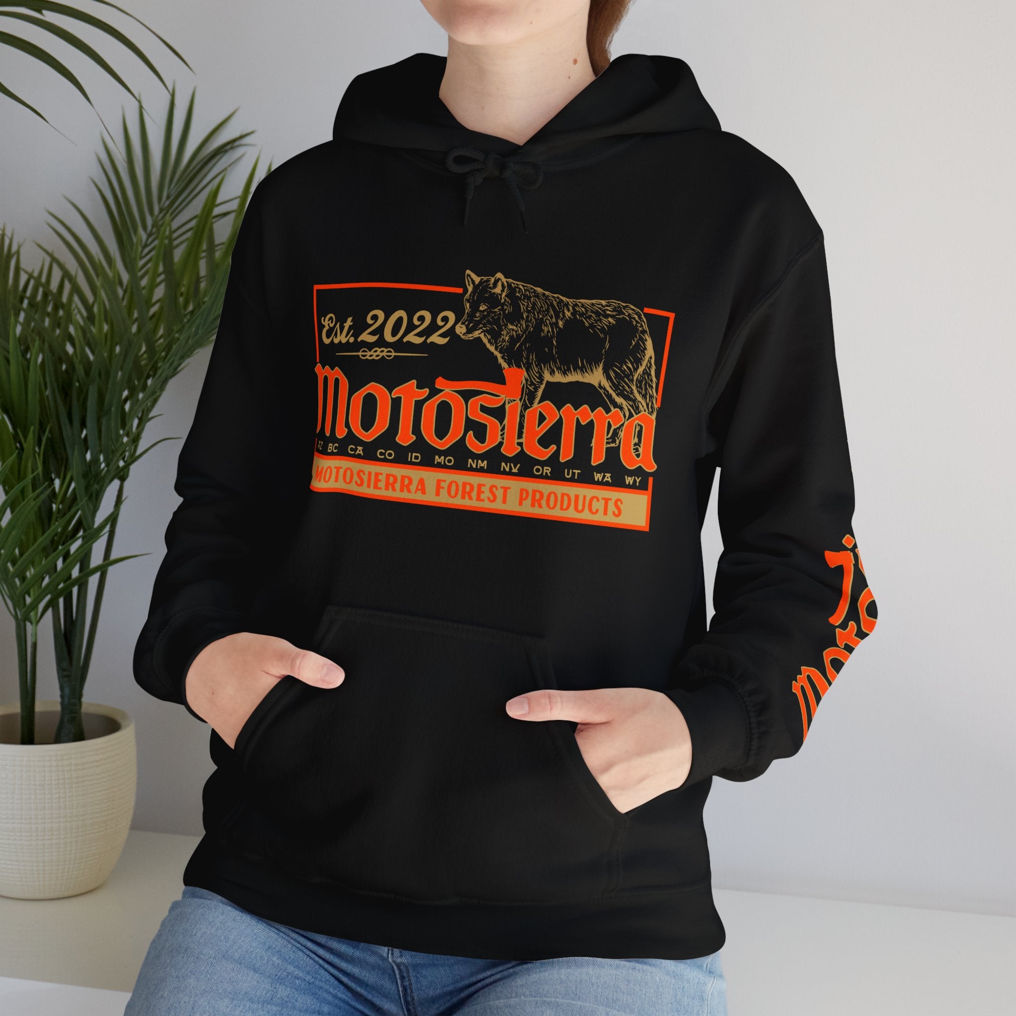 Wolf Heavy Blend Hoodie