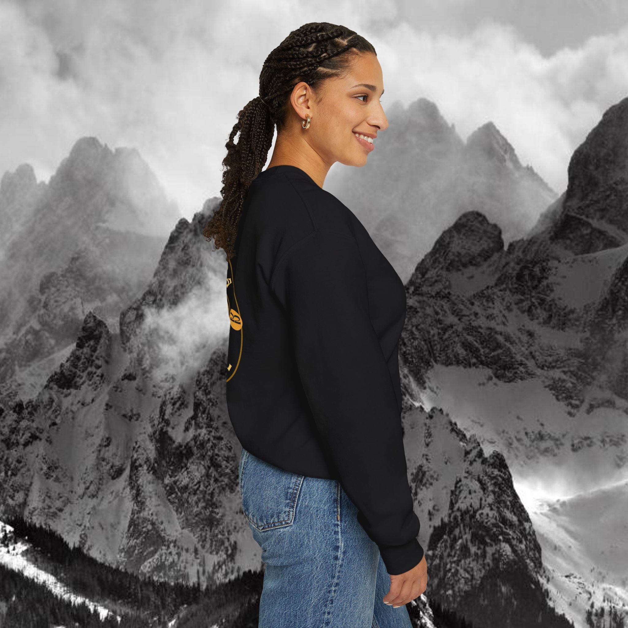 Gunslinger Unisex Heavy Blend™ Crewneck Sweatshirt
