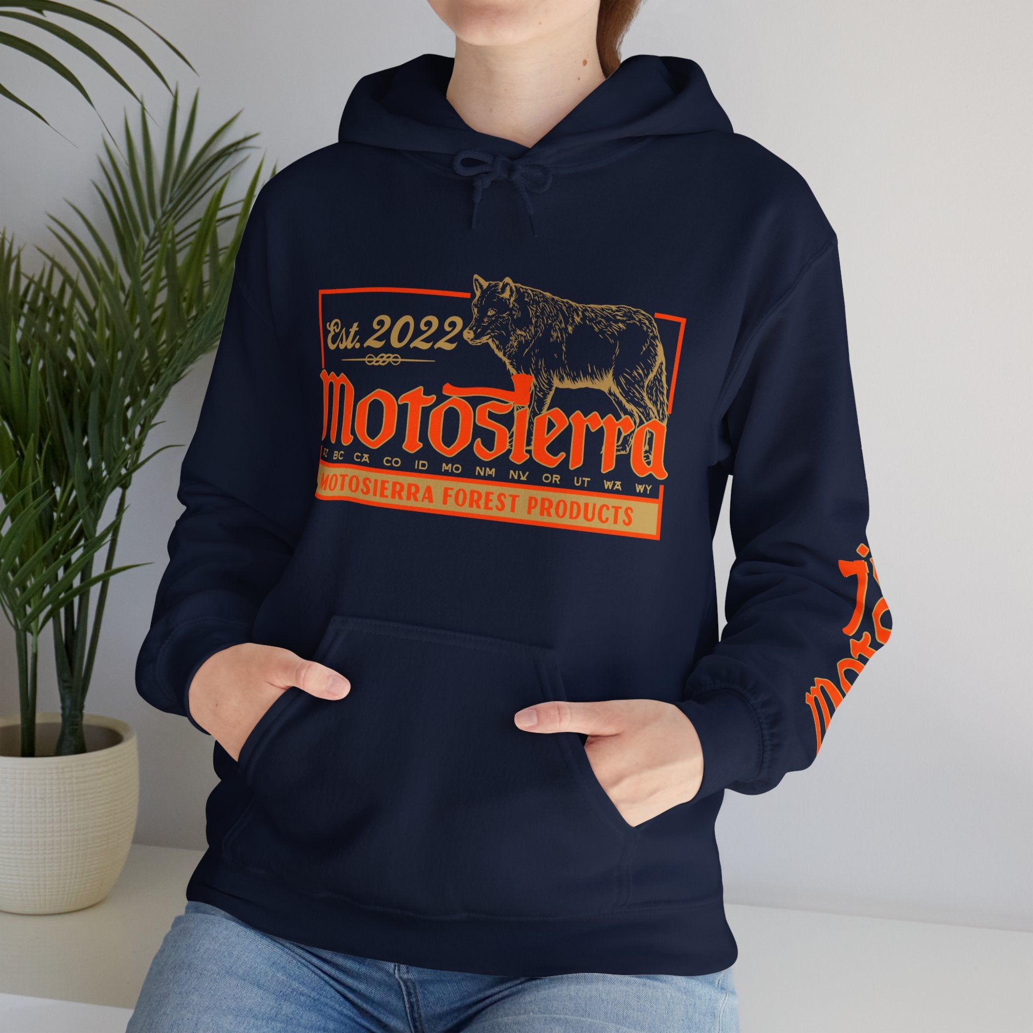 Wolf Heavy Blend Hoodie