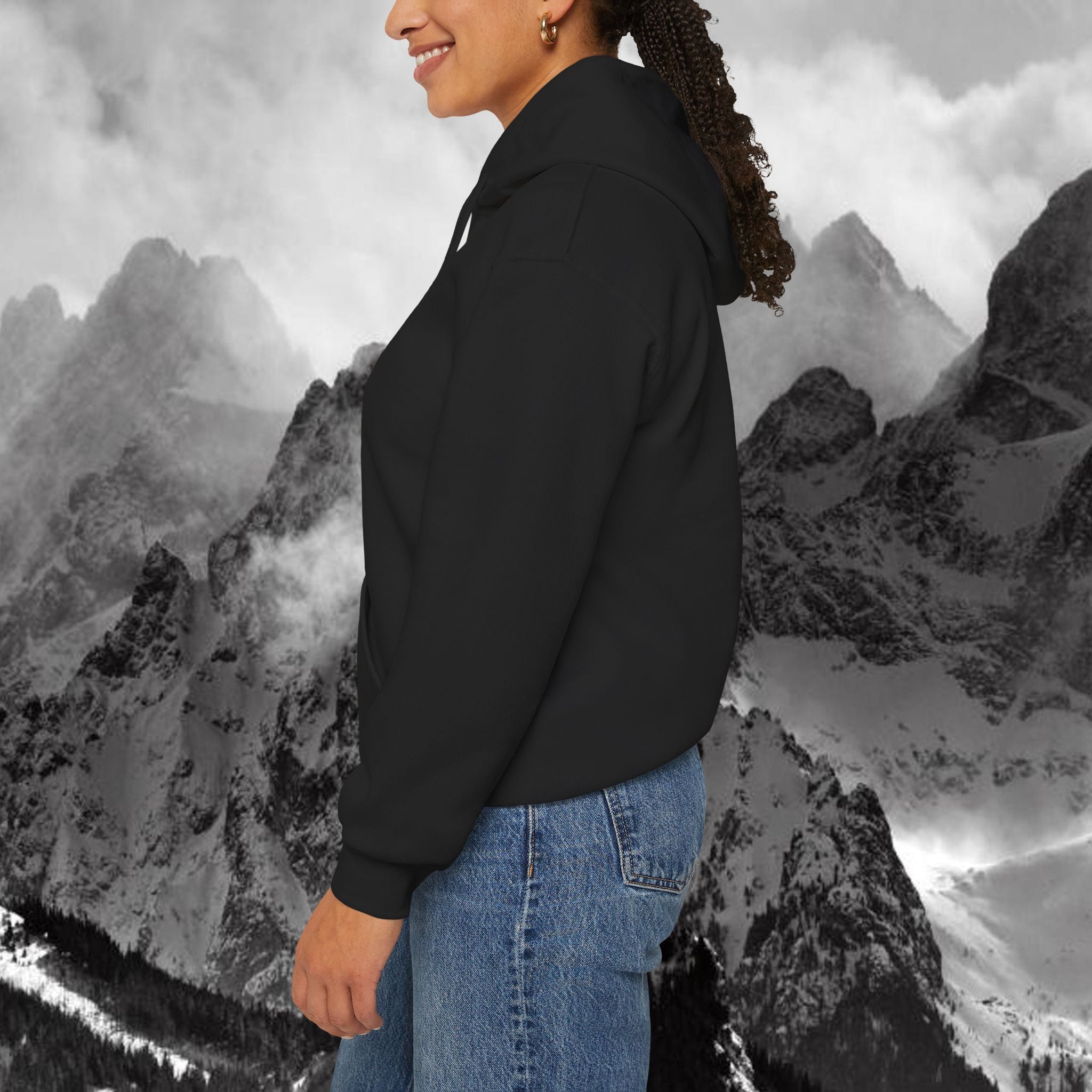 EU Motosierra Hoodie - Cozy Unisex Sweatshirt for Outdoor Lovers, Ideal Gift for Nature Enthusiasts, Perfect for Camping & Hiking